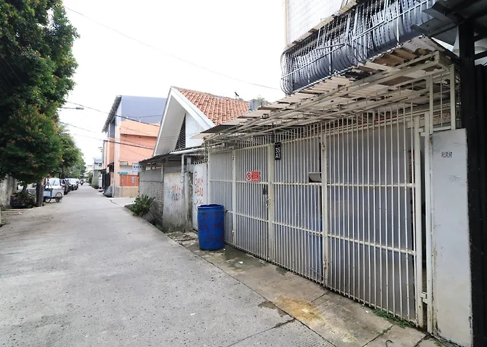 Eiffel Residence Batu Tulis 35A1 - Female Only Jakarta